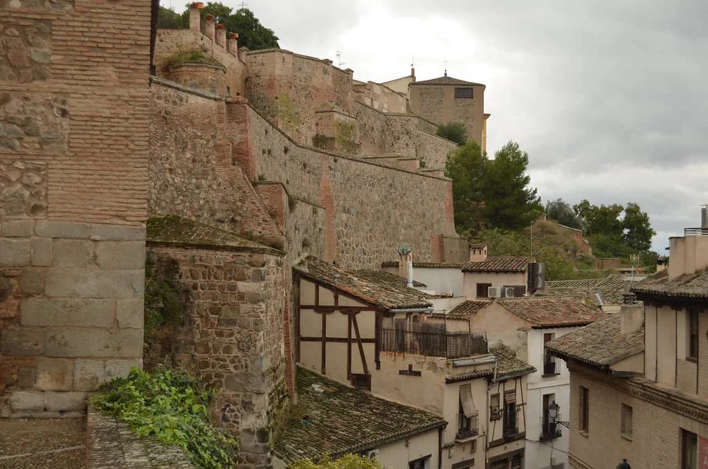 Best Tapas in Toledo: Where to Eat and What to Order