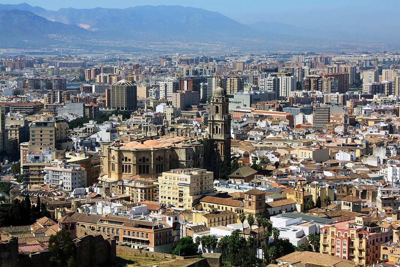Málaga Attractions: 6 Visitor Guides