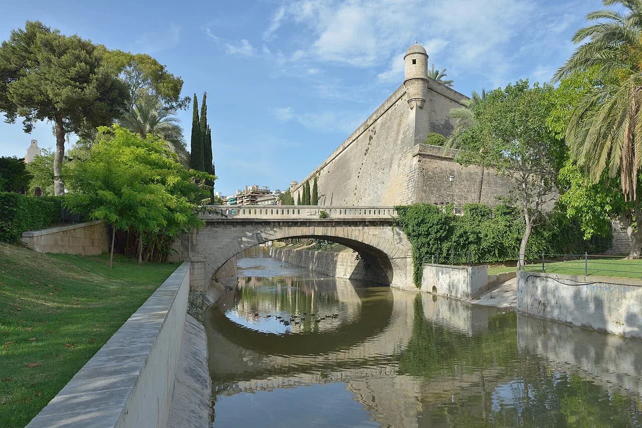 Palma Attractions: 6 Visitor Guides