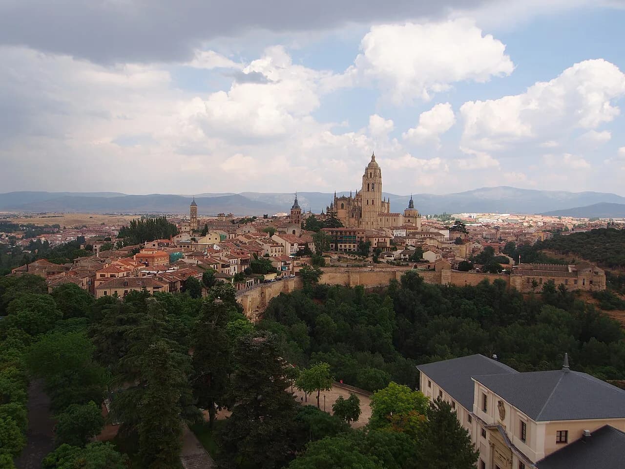 Segovia Attractions: 4 Visitor Guides
