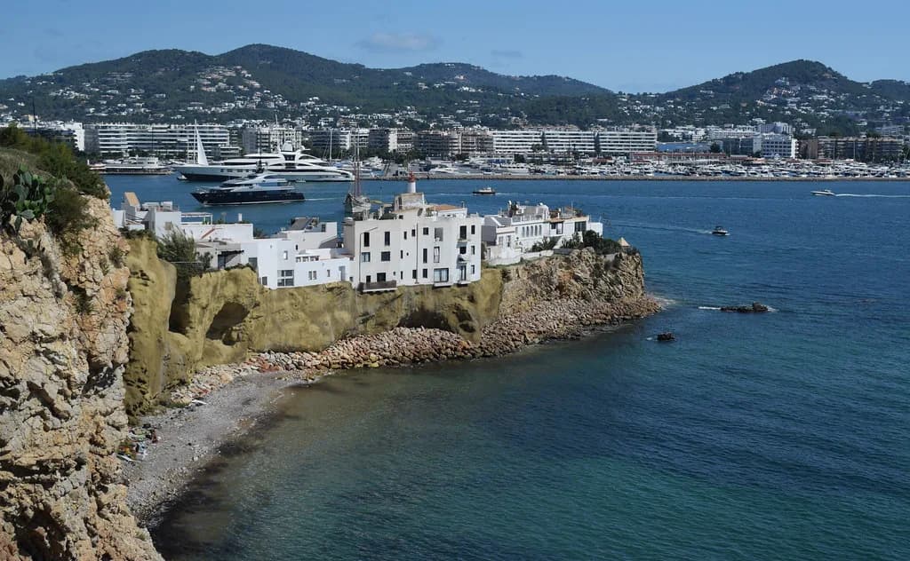 Ibiza Seafood Restaurants: What to Order and Where