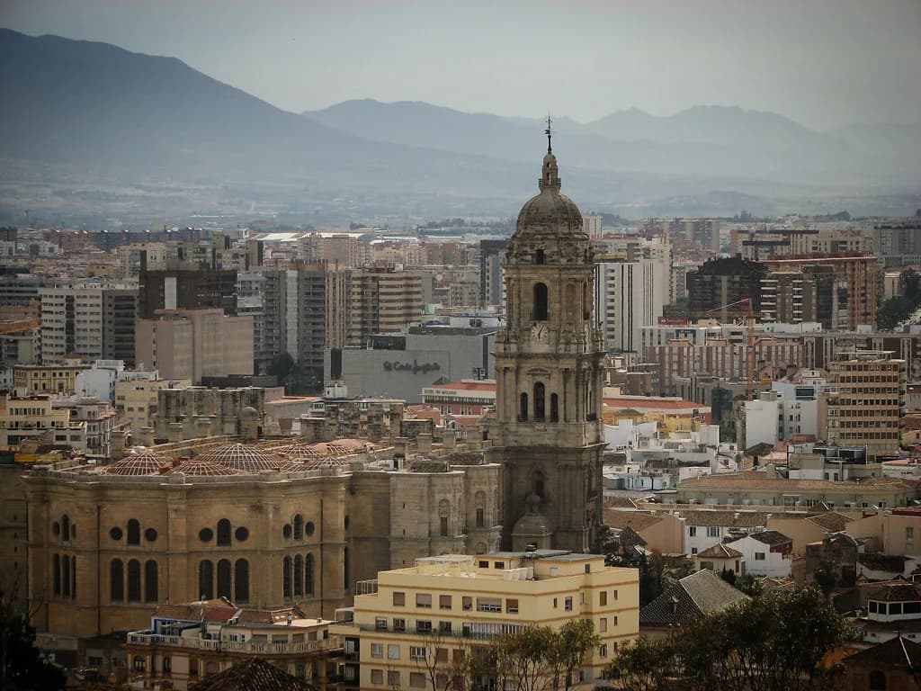 Málaga in October: Weather, Crowds and What to Eat