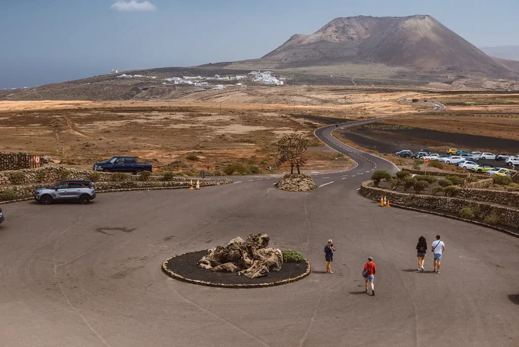 One Day in Lanzarote: Plan Your Driving Route & Stops
