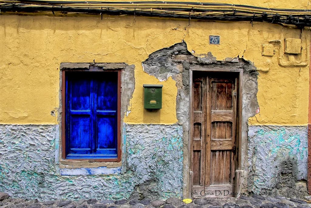 Shopping in Gran Canaria: Streets, Centres and Local Buys