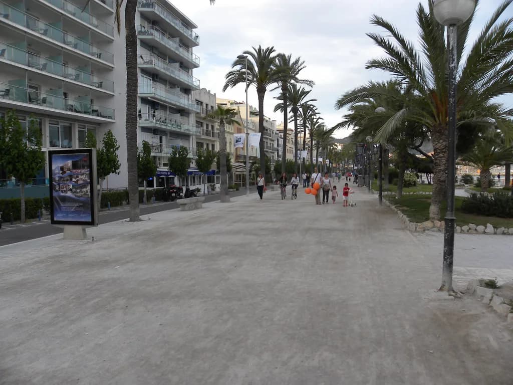 Shopping in Sitges: Where to Browse and What to Buy