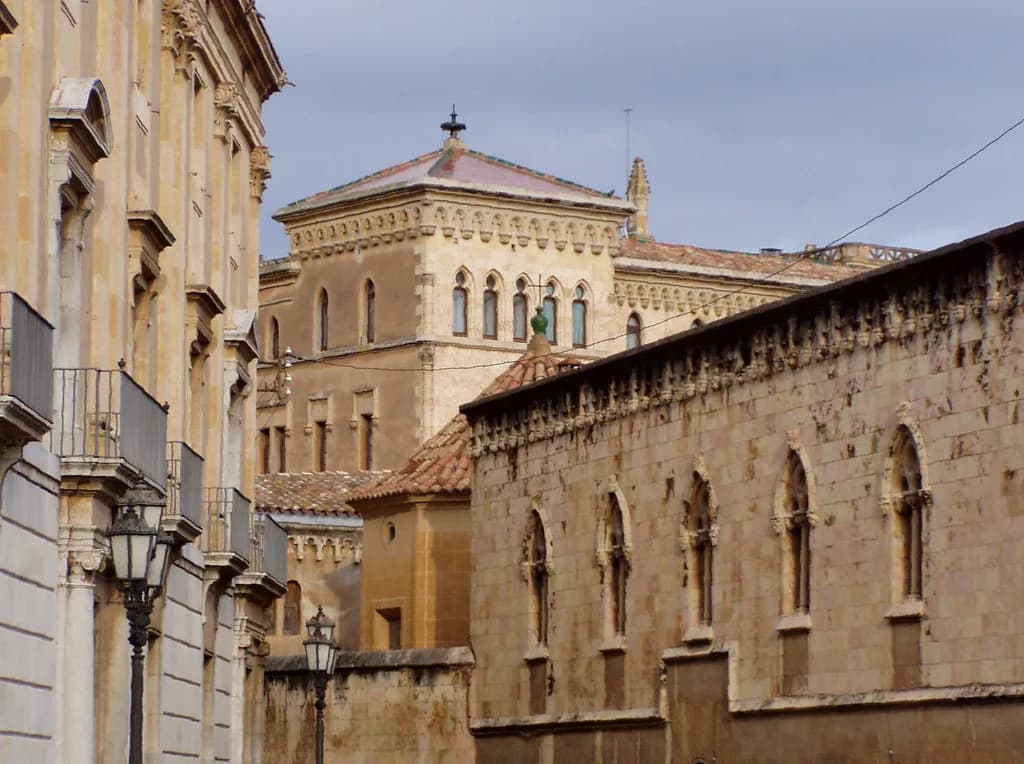 Shopping in Tarragona: Streets, Malls and Markets