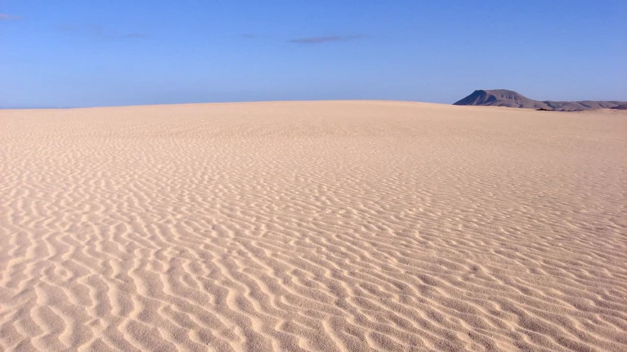 Corralejo Dunes: Visiting Fuerteventura's Sand Dunes