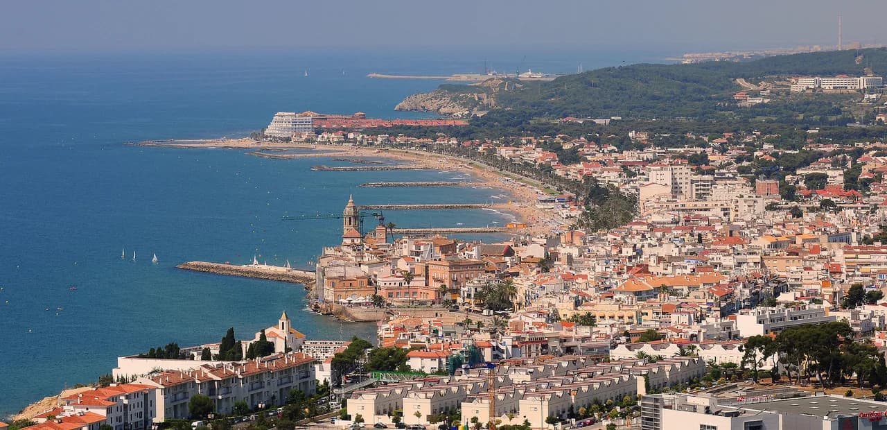 What to Eat in Sitges: Local Dishes and Where to Order Them