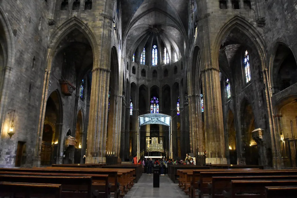 Girona Cathedral, nave