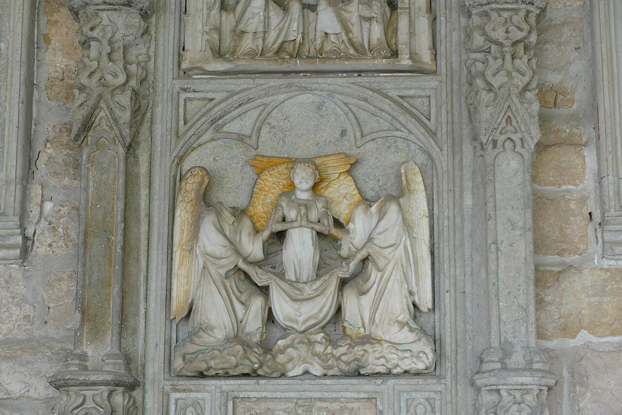 Grave in the cloister of the Cathedral of Girona