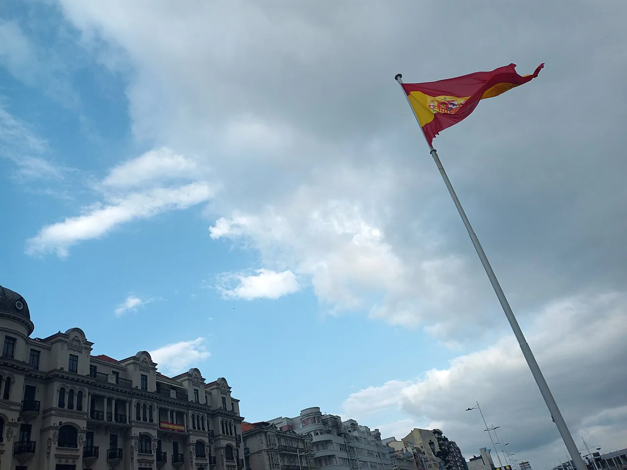 Spain-flag-Santander